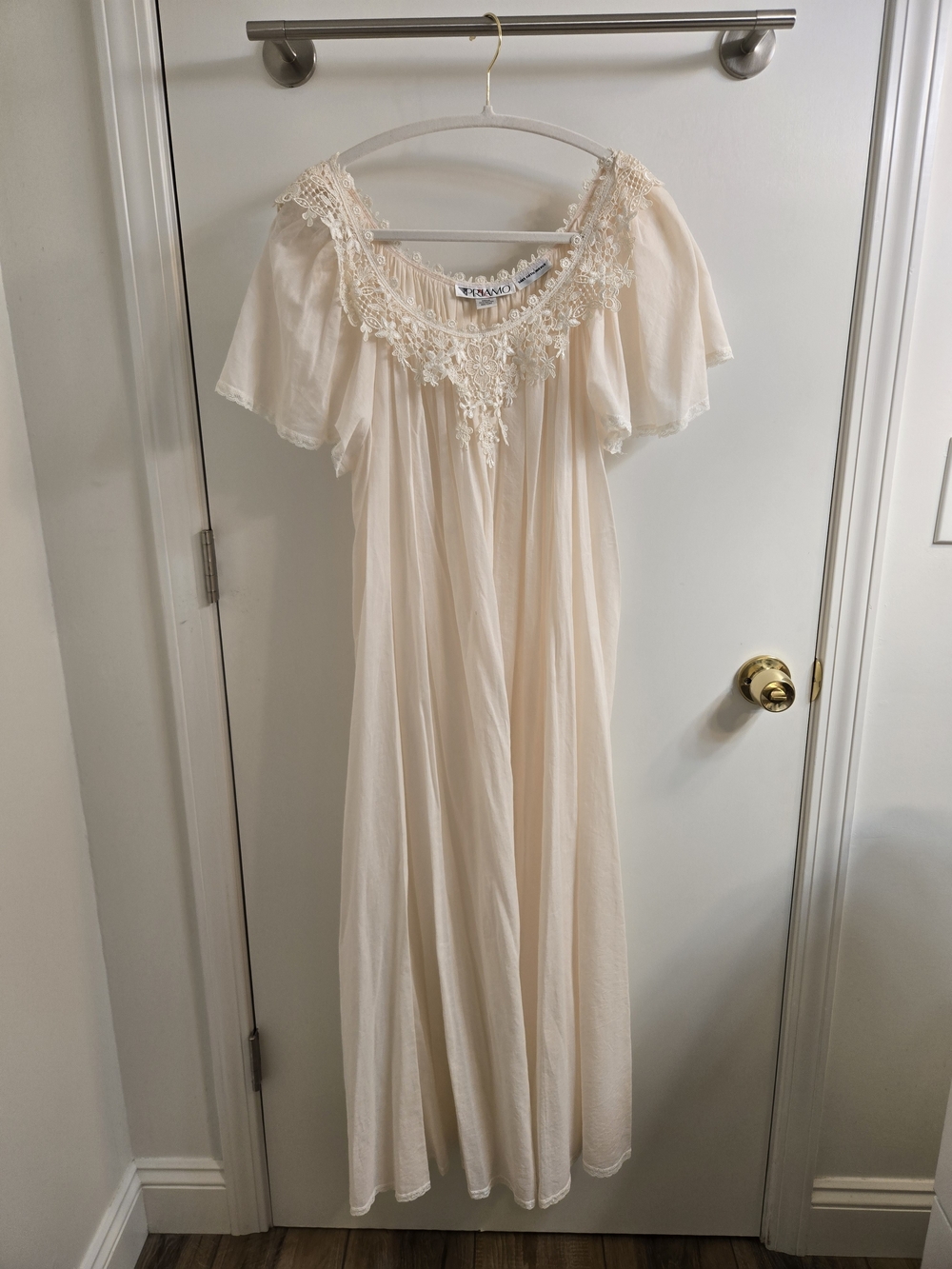 Priamo Vintage Delicate Cream Lace-Trim Cotton Nightgown Chemise One Size